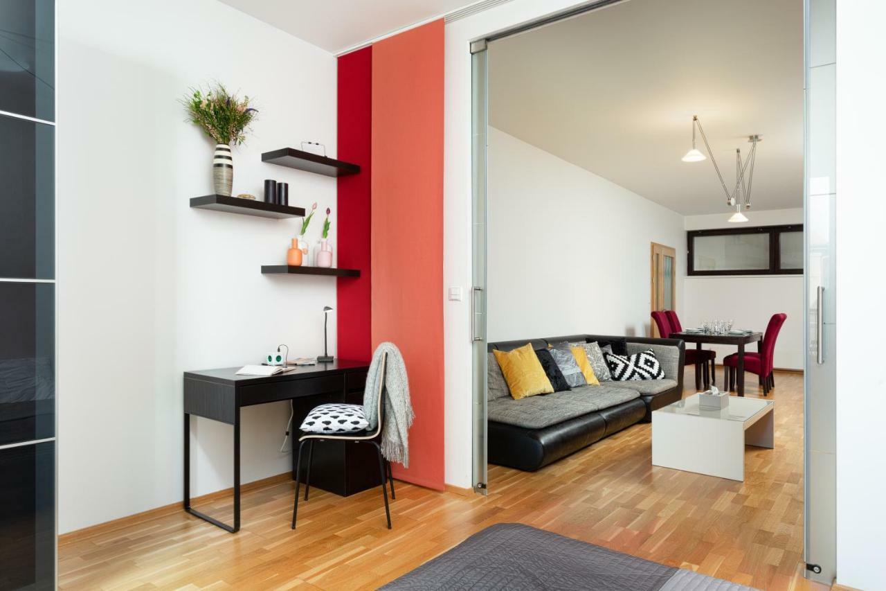 Prague Days - Family 2Bdr Apt - Garage Parking - Balcony Extérieur photo